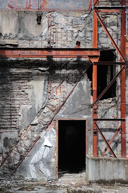 Gebäude aus Beton und Stahl